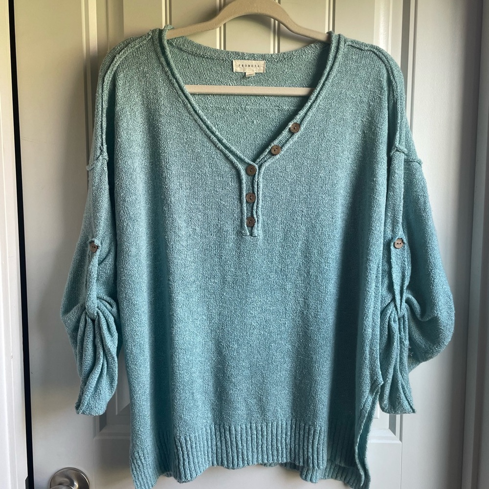Promesa sweater. Blue, size Medium